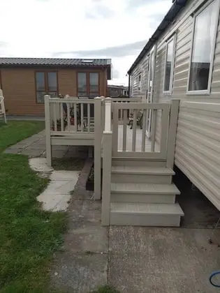 2 Bedroom 6 Berth Caravan With Decking - Dış Mekan