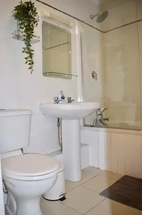 2 Bedroom Apartment Beside Merrion Square - Banyo Tipleri