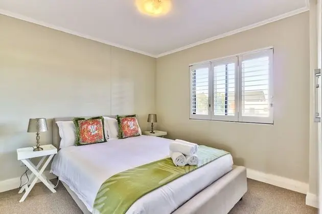2 Bedroom Apartment in Century City - Oda