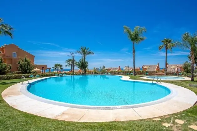 2 Bedroom Apartment - Havuz