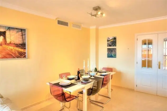 2 Bedroom Apartment - Oda Düzeni