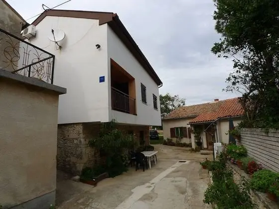 2 Bedroom Apartment near Center of Premantura