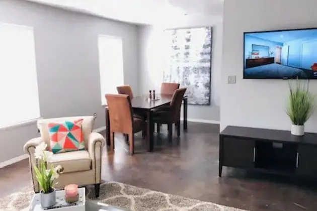 2 Bedroom Apartment near OU - Oda Düzeni