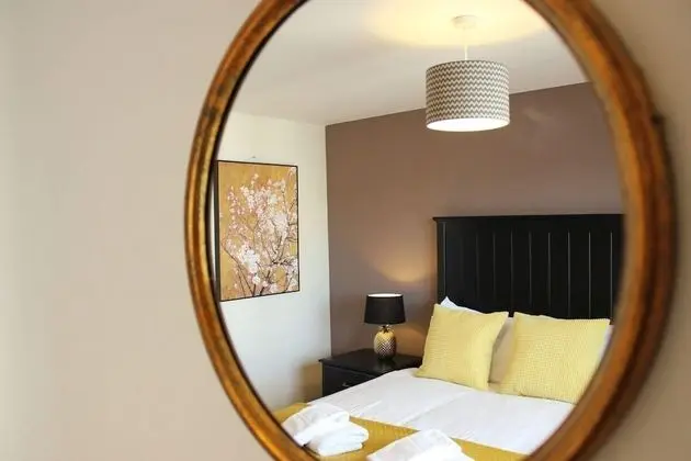 2 Bedroom Apartment With Parking