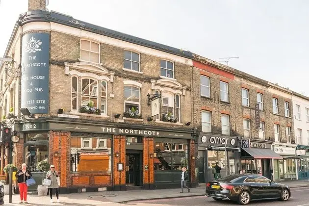 2 Bedroom Flat in Heart of Battersea near Station