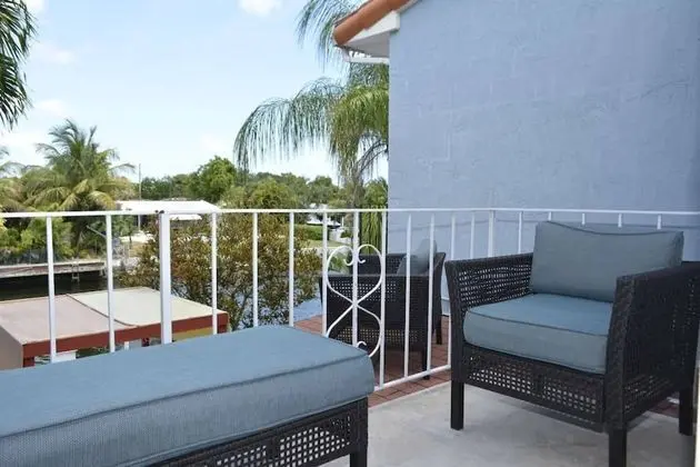 2 Bedroom Homes in North Miami by TMG - Dış Mekan