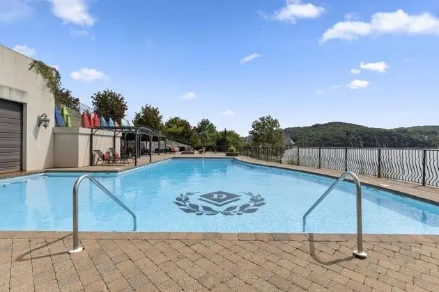 2 Bedroom Lake View Villa - Unit 101