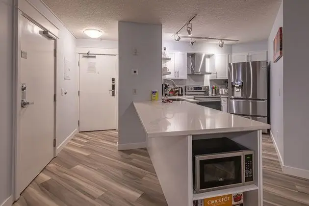 2 Bedroom Suite for Larger Group - Mutfak
