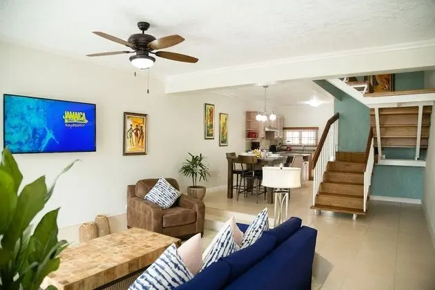 2 Bedroom Townhouse at Surbiton Square - Öne Çıkan Resim