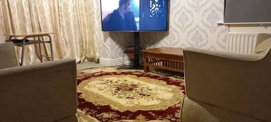 2 Bedrooms & 2 Bathrooms Apartment With an Ensuite