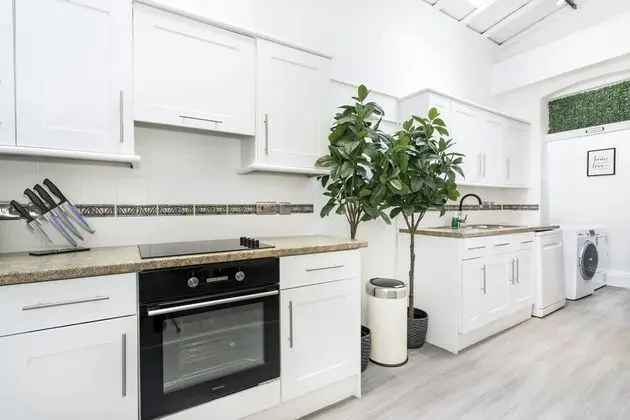 2 Bedrooms Apartment in Central London - Mutfak