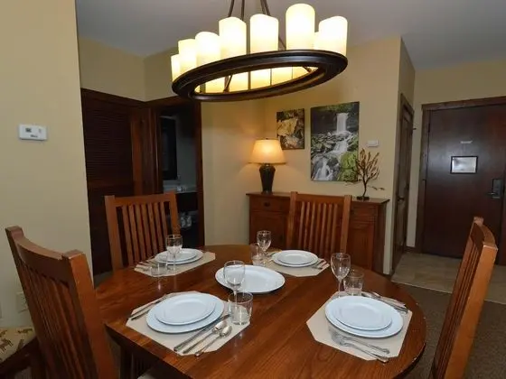 2 Br: Soaring Eagle 402 - Mutfak