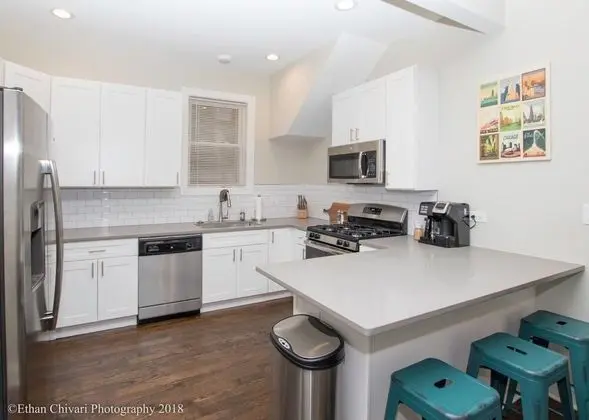 2 Level Home near Wrigley - Mutfak