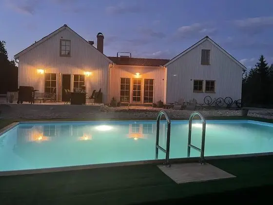 2 Lovely 6-bed Apartments at Villa Vitviken, Pool