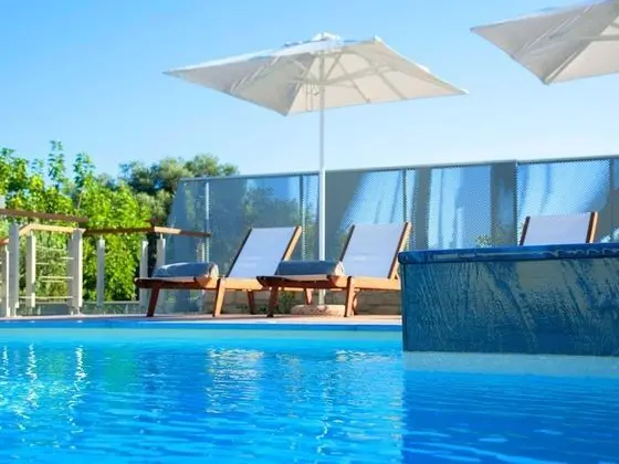 2 new Villas With Heated Pool, Rent Separately or Together at Kournas Lake