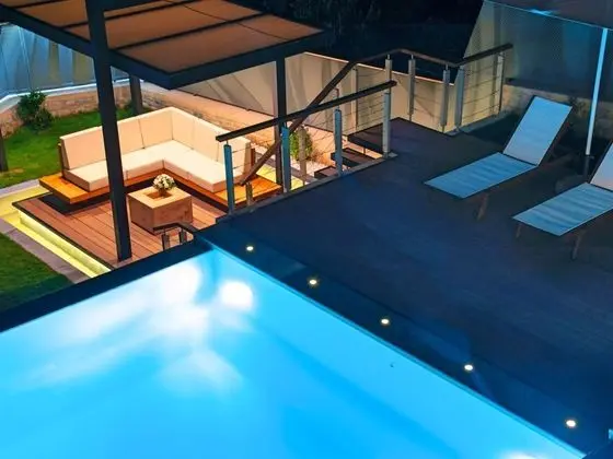 2 new Villas With Heated Pool, Rent Separately or Together at Kournas Lake - Havuz