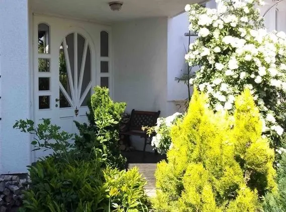 2 Rooms With Bathroom