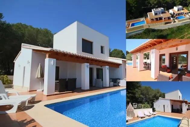 2 Twin Luxurious & Secluded Villa - Private Pools, Walk to the Beach & Moraira