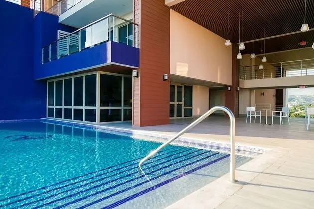 20 South Apartments - Havuz