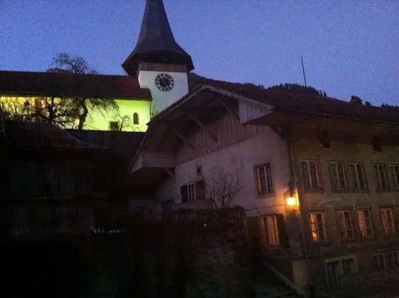 200 Year Old Swiss House - Dış Mekan