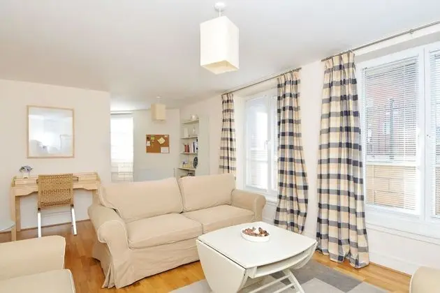 201 Annandale Street