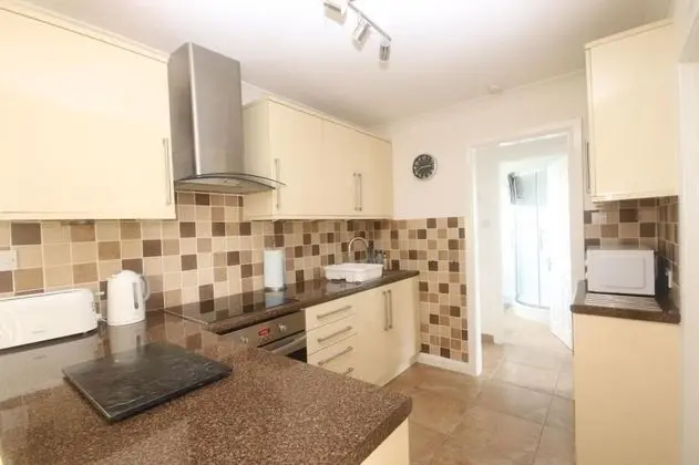 20F Medmerry Park 2 Bedroom Chalet