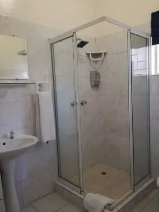 21 on Coetzee Guest House - Banyo Tipleri