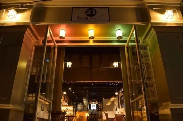 21 Hostel
