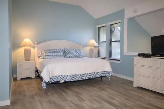 212 Tennis Villa - Oda