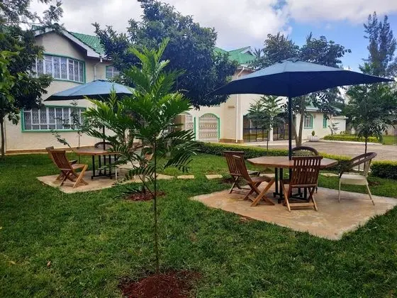 215 Karen Garden