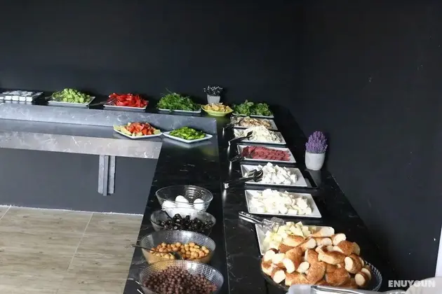 216 Silver Suite