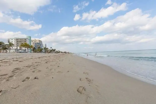 218 Studio Apt Hollywood Beach