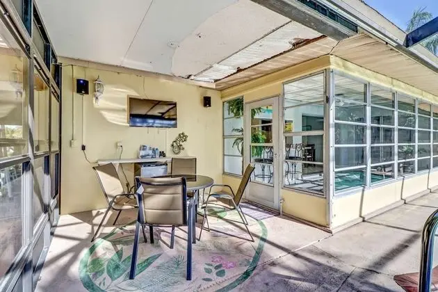 220 Albatross St - Dış Mekan