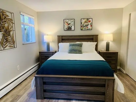 220 Peterson St Unit 3 - Oda