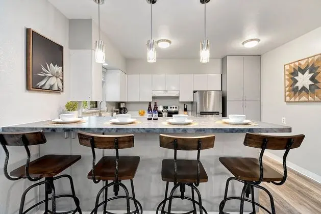 220 Peterson St Unit 6 - Mutfak