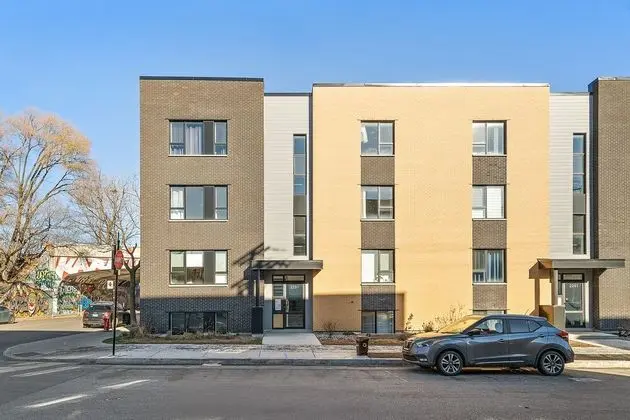 2251 Rue Lespérance