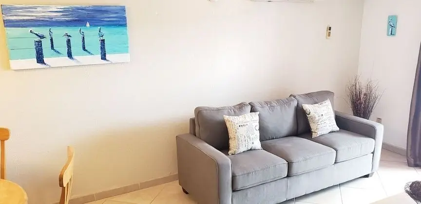 Villa 228F at Jolly Harbour - İç Mekan