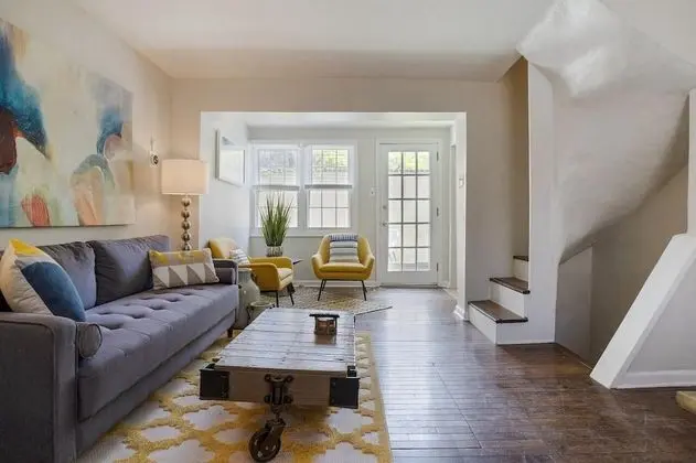229 Fulton St in Philadelphia - Oda
