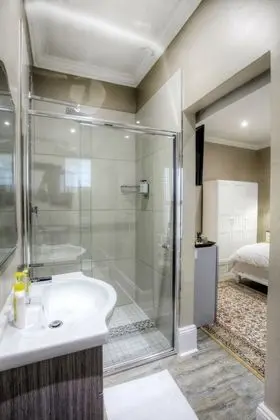 23 On Glen Guest House - Banyo Tipleri