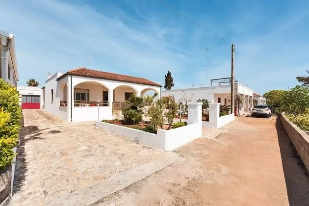 2330 Villetta Marilena by Barbarhouse