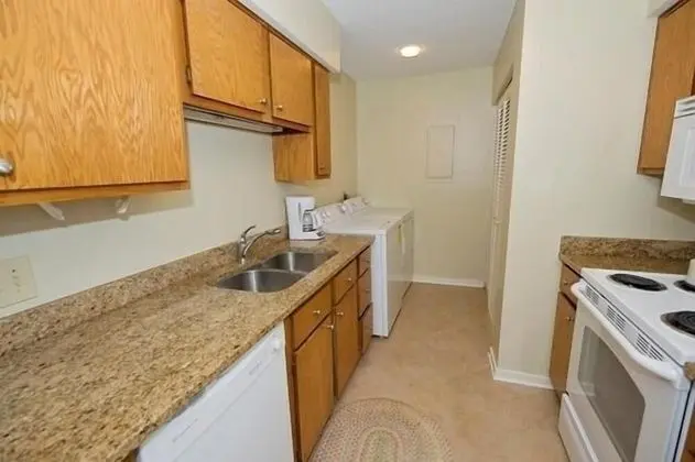 2344 Racquet Club at The Sea Pines Resort - Mutfak
