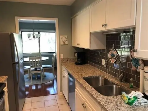 2352 Racquet Club at The Sea Pines Resort - Mutfak