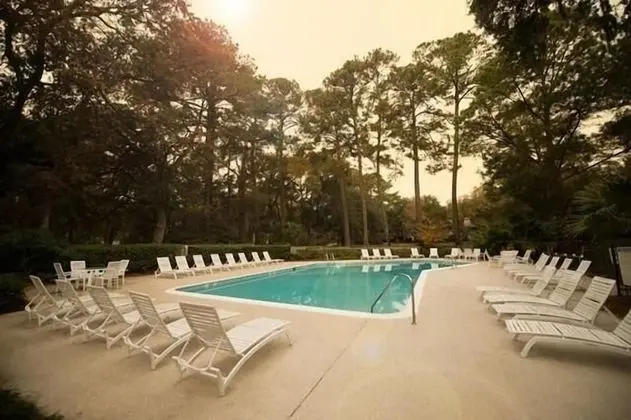 2358 Racquet Club at The Sea Pines Resort - Havuz