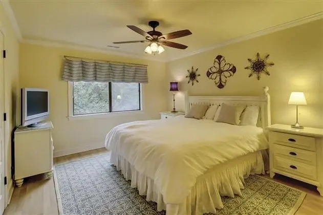 2359 Racquet Club at The Sea Pines Resort - Oda