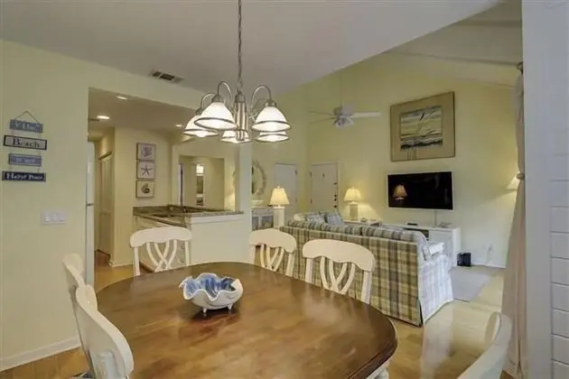 2370 Racquet Club at The Sea Pines Resort - Mutfak