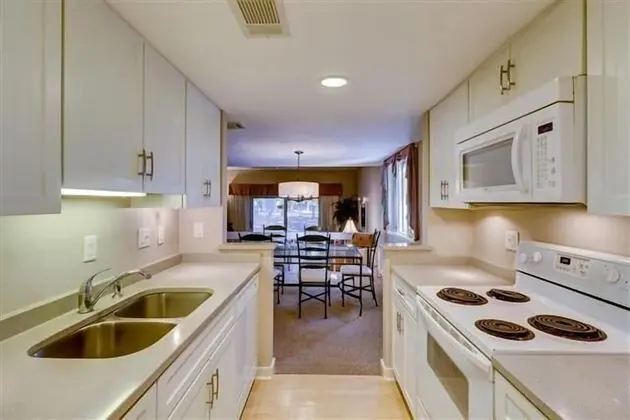 238 Stoney Creek at The Sea Pines Resort - Mutfak