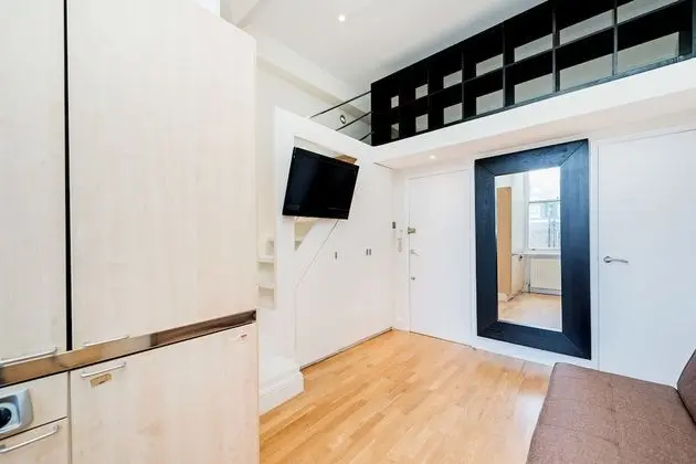 24 43 Stunning Studio in Notting Hill