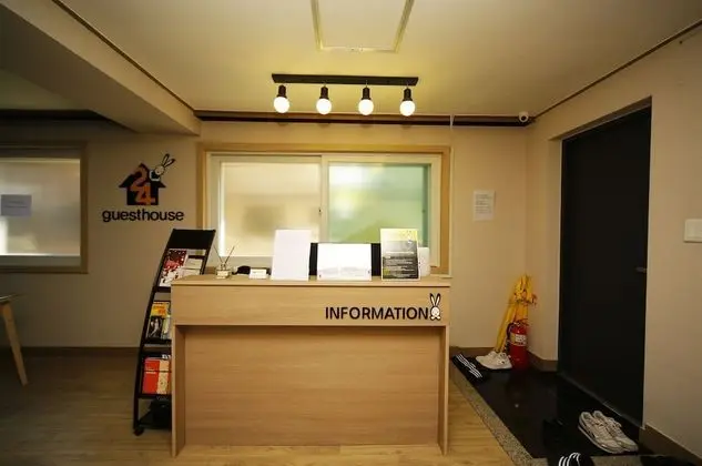 24 Guesthouse Seoul Cheongryangri - Lobi