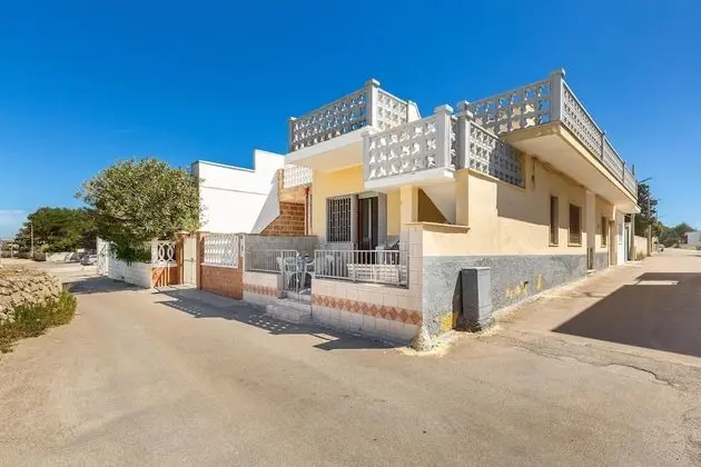 2428 Villino La Caletta by Barbarhouse