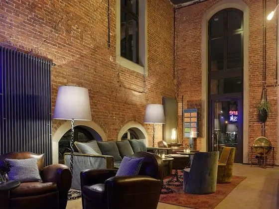 25hours Hotel Altes Hafenamt - Lobi